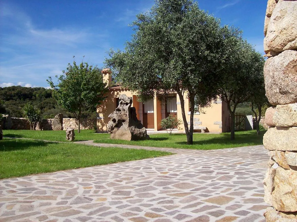 Turismo Rurale L'Agliuledda 0*, Sant'Antonio di Gallura