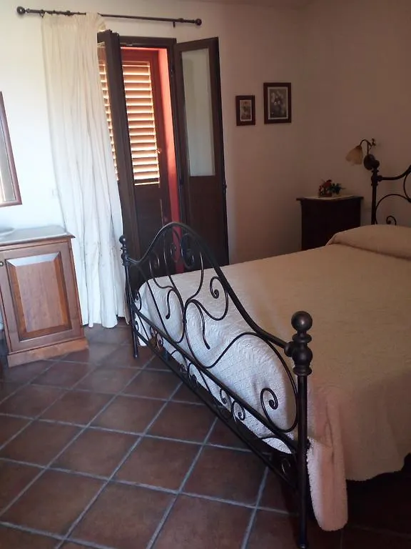 Farm stay Turismo Rurale L'Agliuledda