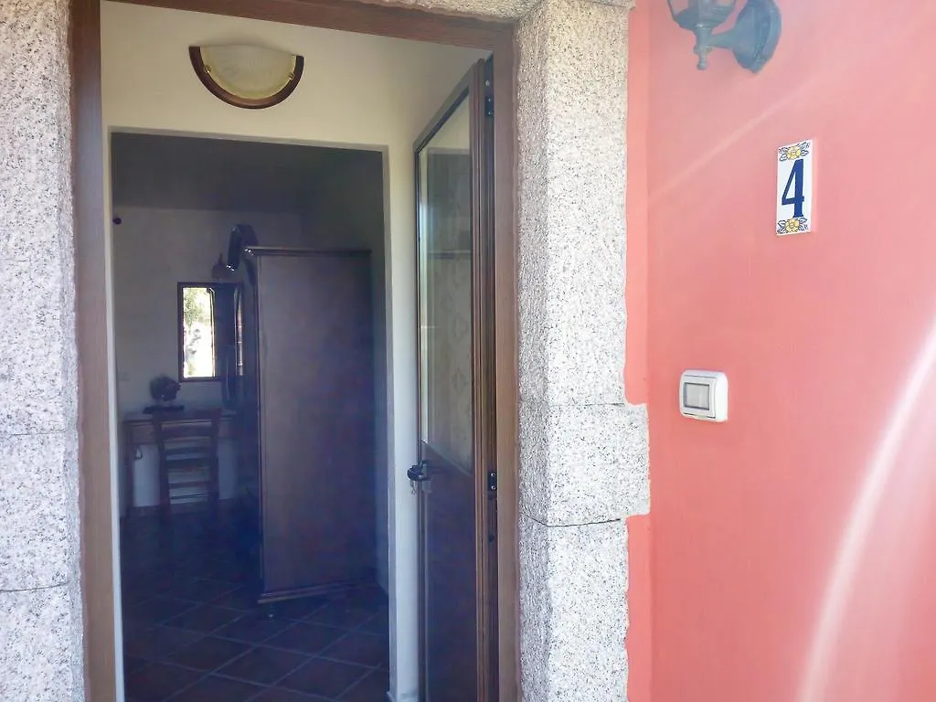 Turismo Rurale L'Agliuledda Farm stay Sant'Antonio di Gallura